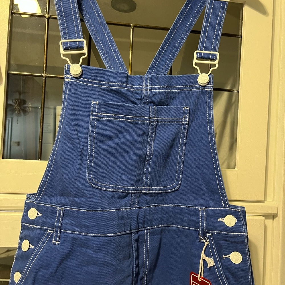 Overall - Picture 3 of 5